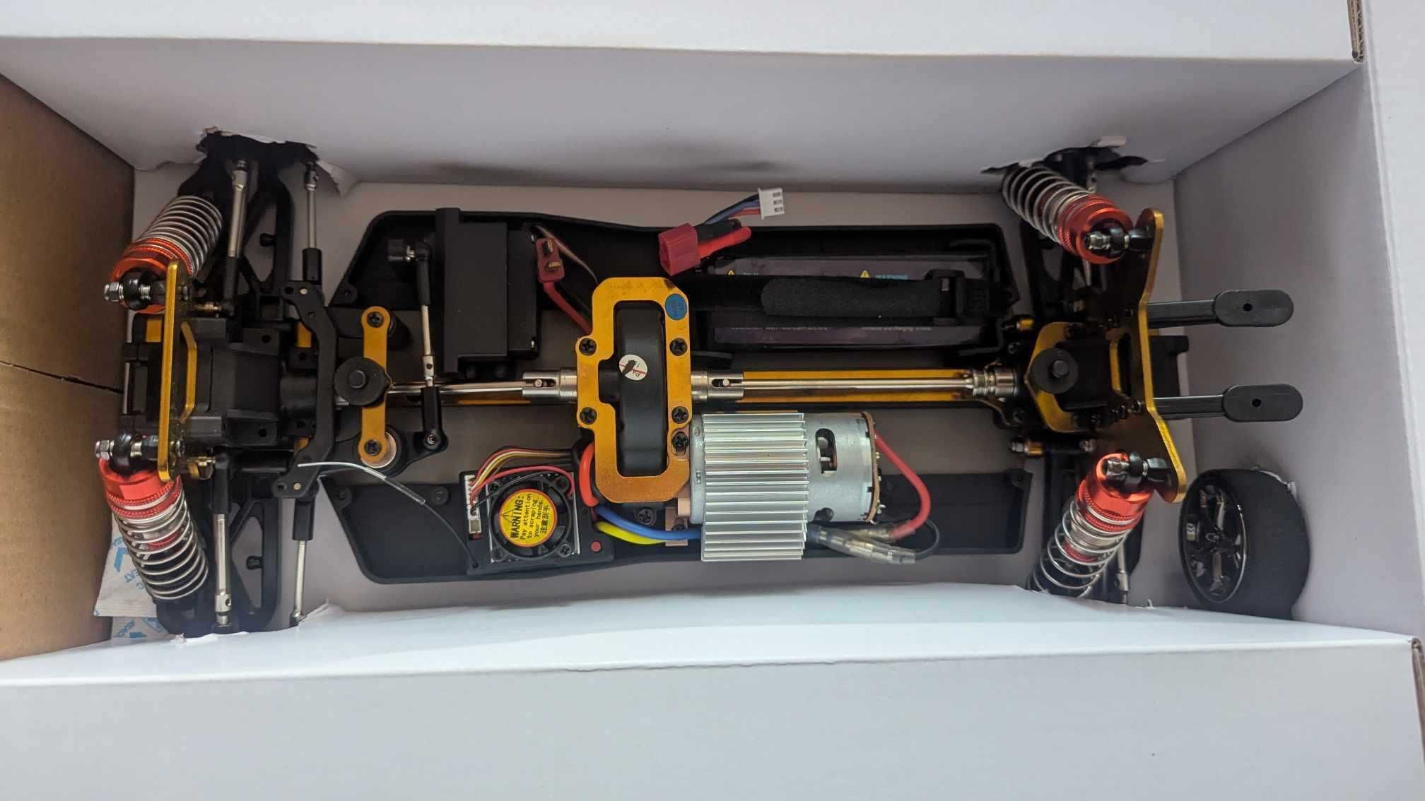 Samochód RC skala 1 do 10 WLtoys 104001 nowsza wersja B