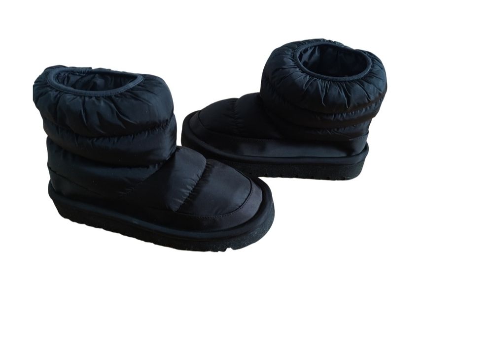 Markowe nowe śniegowce DeeZee r 37 czarne ocieplane kozaki na zimę