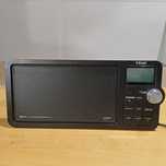 Radio Teac z pilotem R-X1.