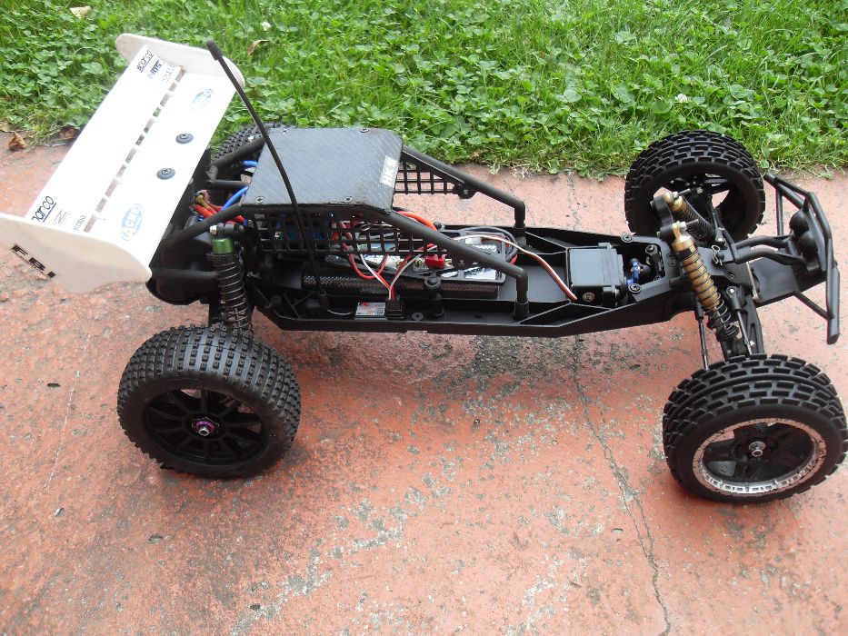 Buggy 2WD 1:8 Model RC Bezczczotkowy