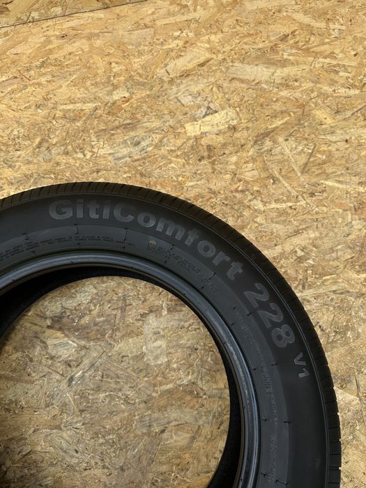 Пара шин 205/60 R16 92V Giti  GitiComfort 228 v1.гума резина шини