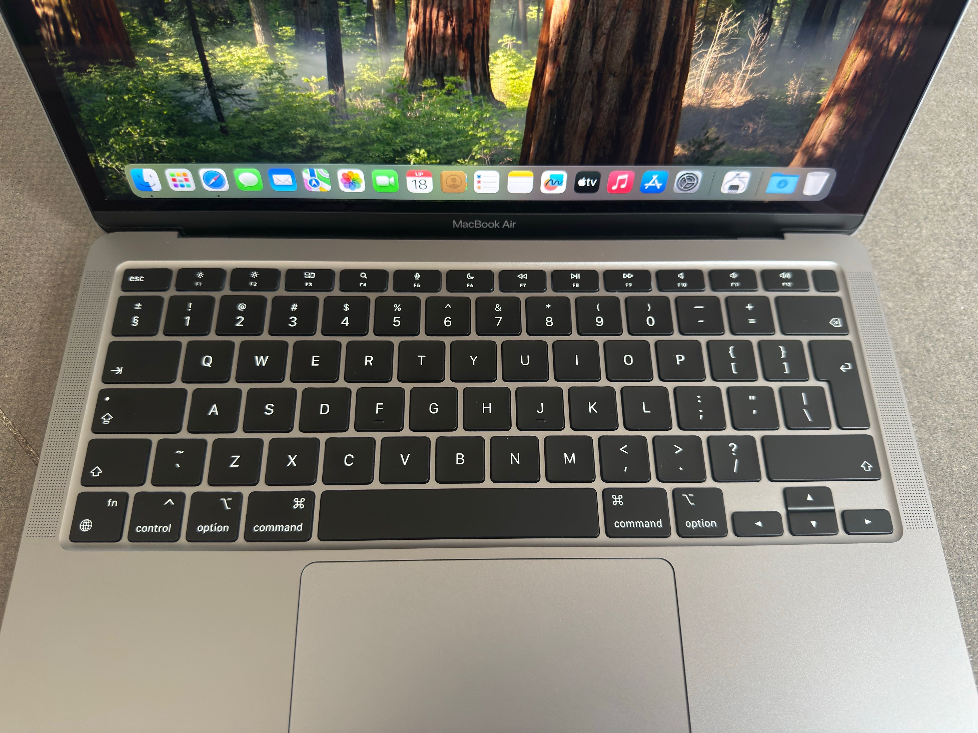 Nowy Apple MacBook Air 13 M1 8/256GB SSD Szary