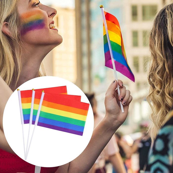 Tęczowa flaga na patyczku 50 szt LGBT
