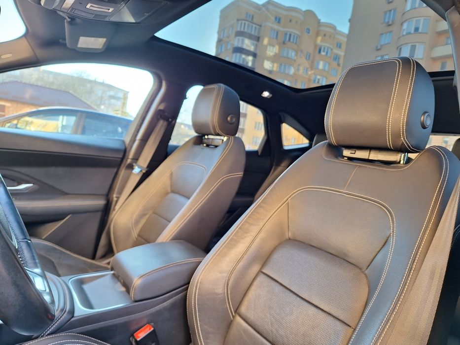 Ягуар, Jaguar e-pace P300, Sport 2.0l 300 к.с.