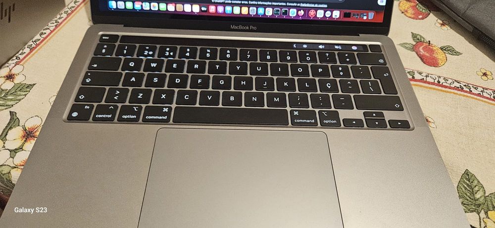 Mac book pro M1 2020 8G ram HD 256