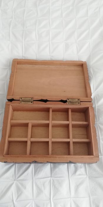 Caixa em Madeira africana - Decoração feita à mão