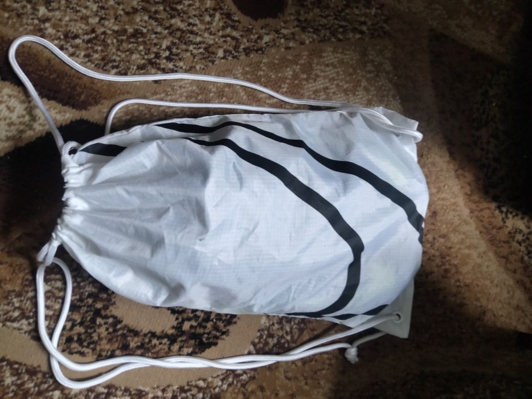 Продам кросовки Nike Air zoom
