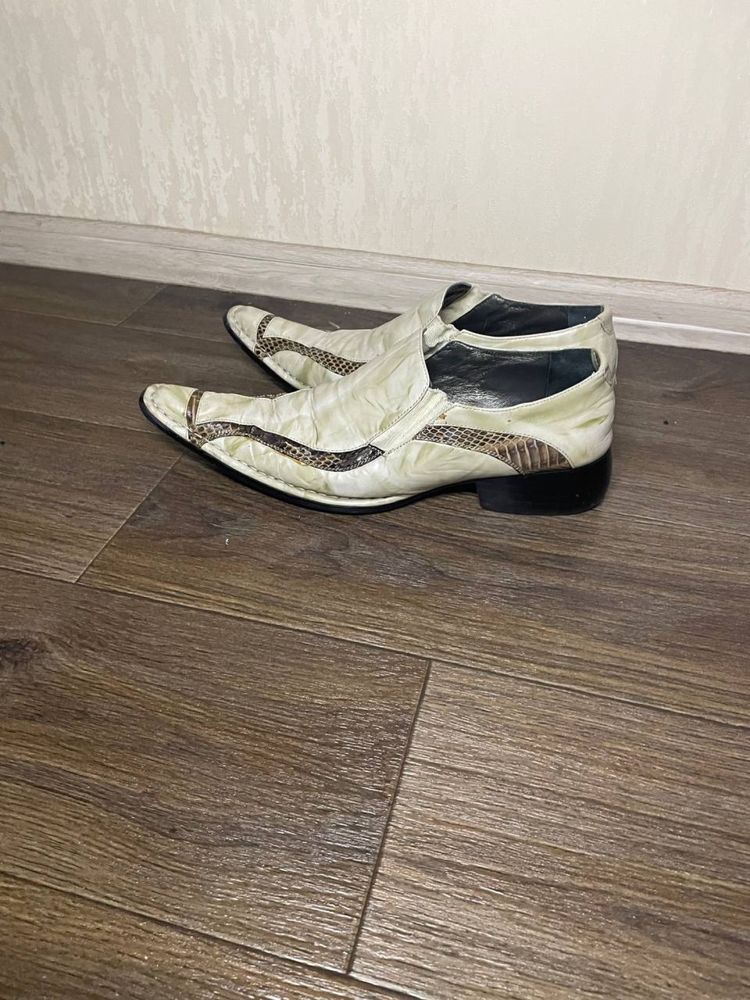 Туфли с крокодиловой кожи