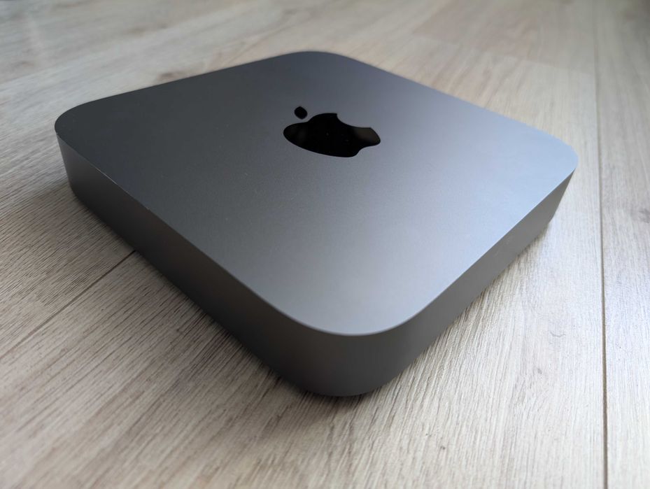 Mac mini (Late 2018) 3.2 6-core i7 16GB RAM 2TB SSD дуже гарний стан