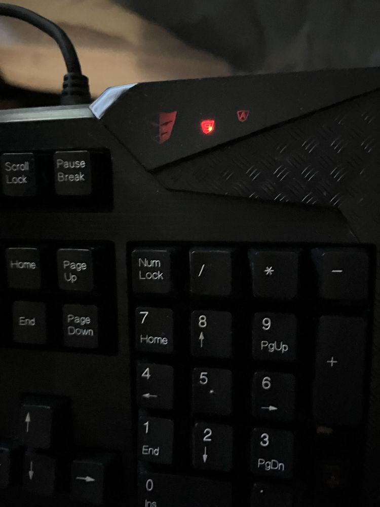 Klawiatura gamingowa Tesoro Durandal Cherry MX Brown