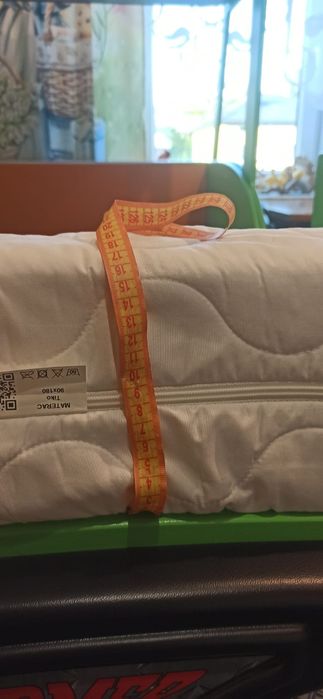 Dziecięce łóżeczko Traktorek