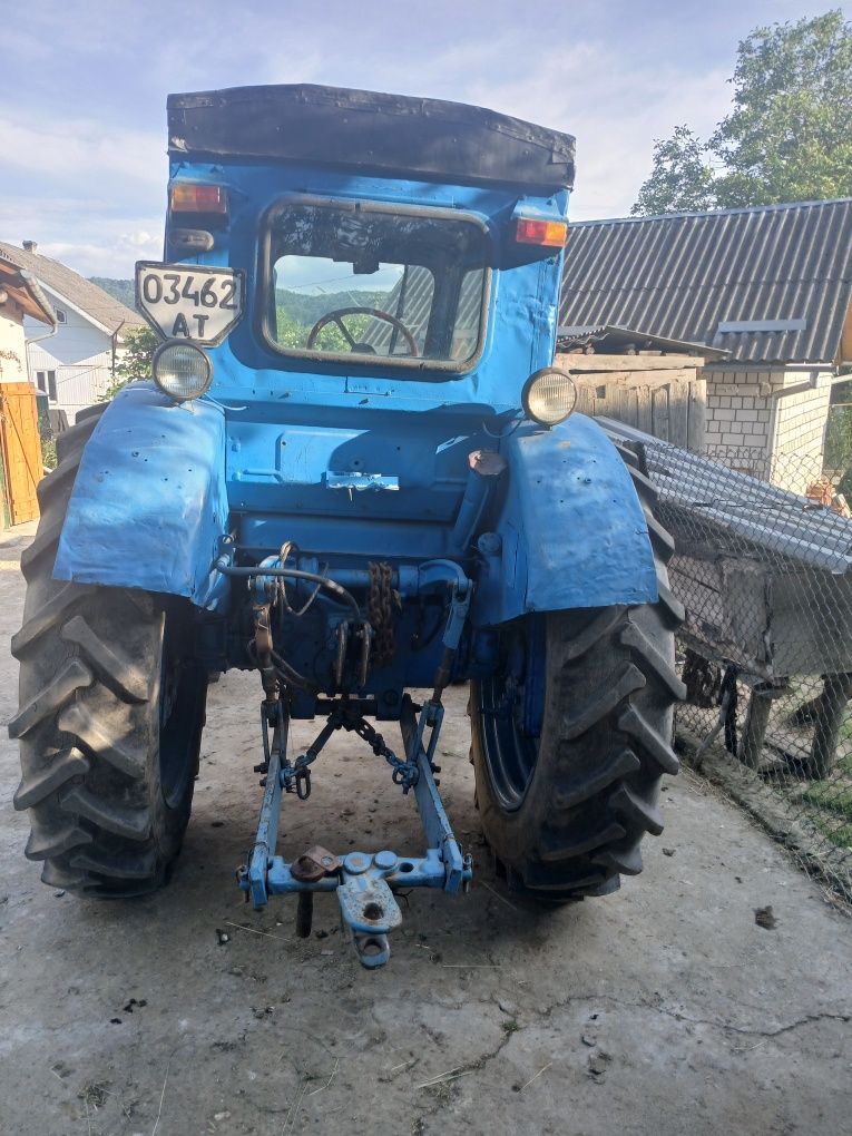 Трактор т-40ам..