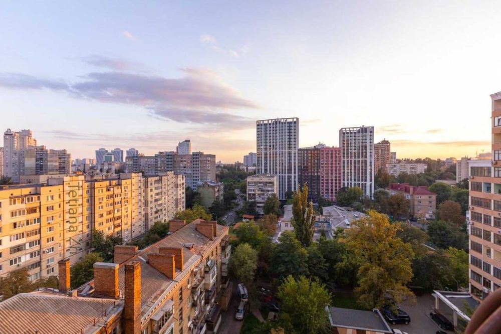 Простора і затишна квартира біля метро Лук’янівська