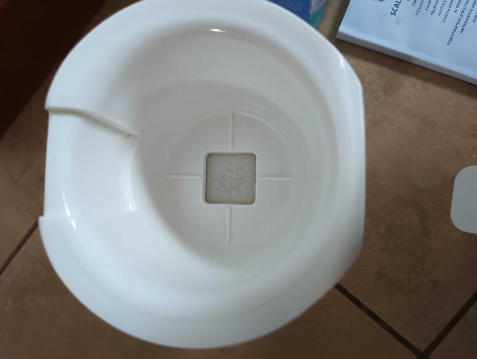 podgrzewacz do butelek dla niemowląt Chicco Home w kolorze białym