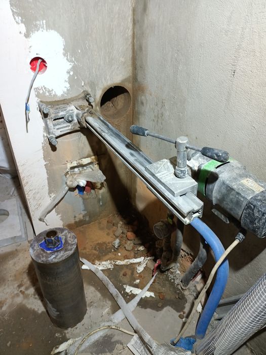 Алмазне буріння отворів. Демонтажні роботи будь якої складності .