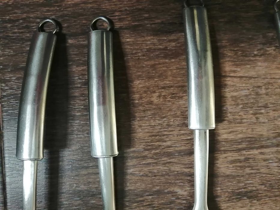 Talheres de cozinha em inox