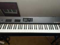 Studiologic SL88 Studio. Pokrowiec w zestawie.