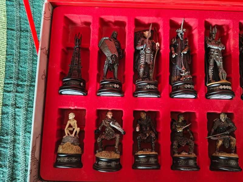 Set 1, Black, The Lord of the Rings Chess Collection