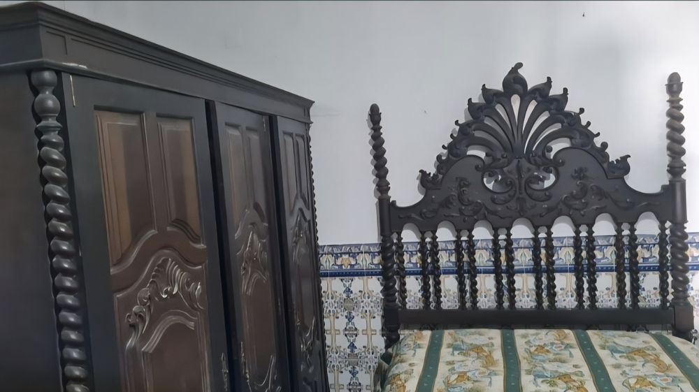 《Cama antiga rara》