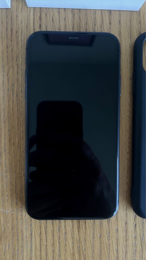 iPhone 11 Czarny + Słuchawki + Ładowarka + Etui + Szkło