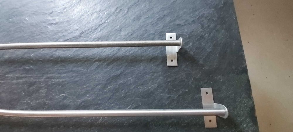 Uchwyty łazienkowe na ręczniki,papier,stal nierdzewna.