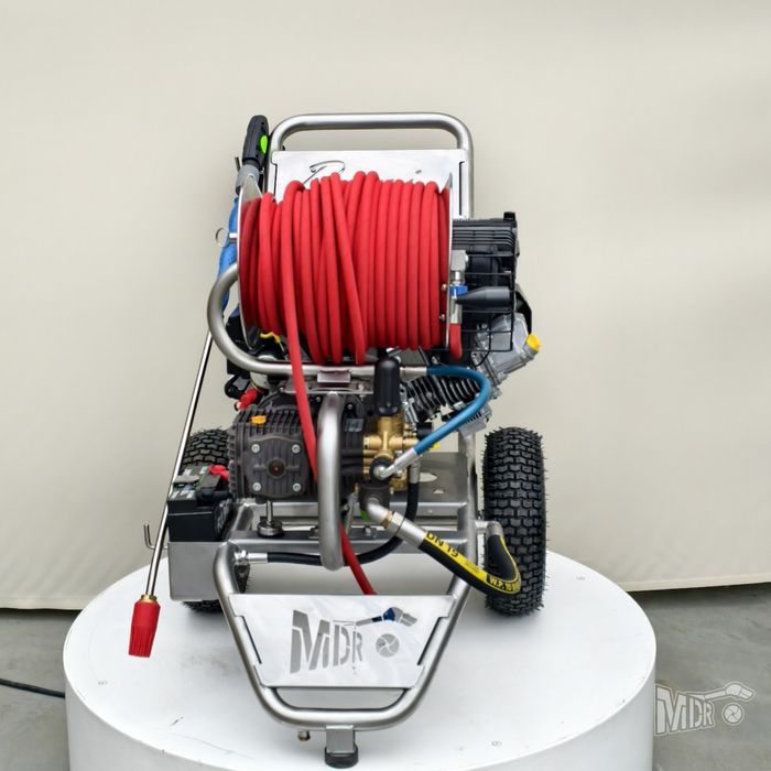 Myjka ciśnieniowa spalinowa ROMI 300 SP silnik Vanguard 14 KM