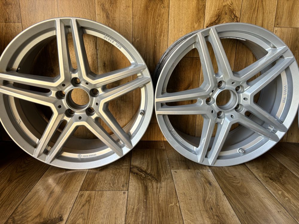 Alufelgi Uniwheels 18cali 2szerokosci et43i52,5 J8i9 stan bdb Mercedes