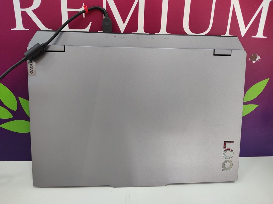 Laptop gamingowy Lenovo LOQ 15IAX9 gwarancja