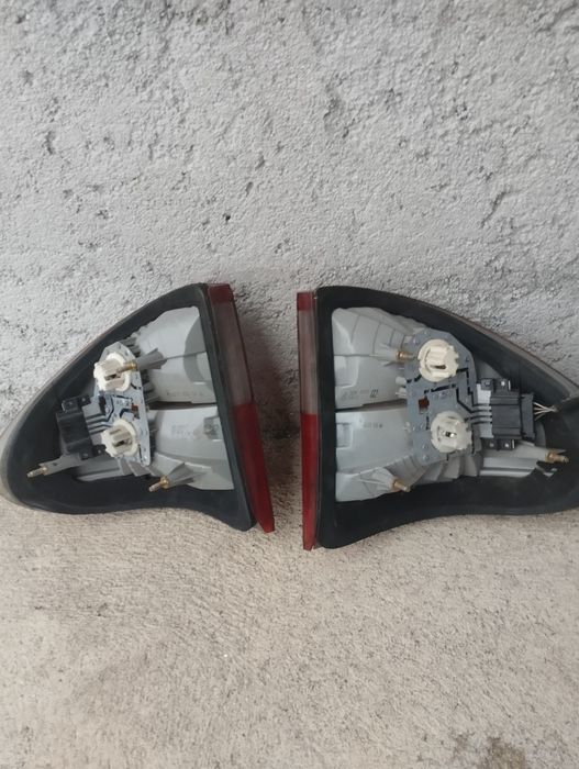 Farolim traseiro Mercedes E modelo W210