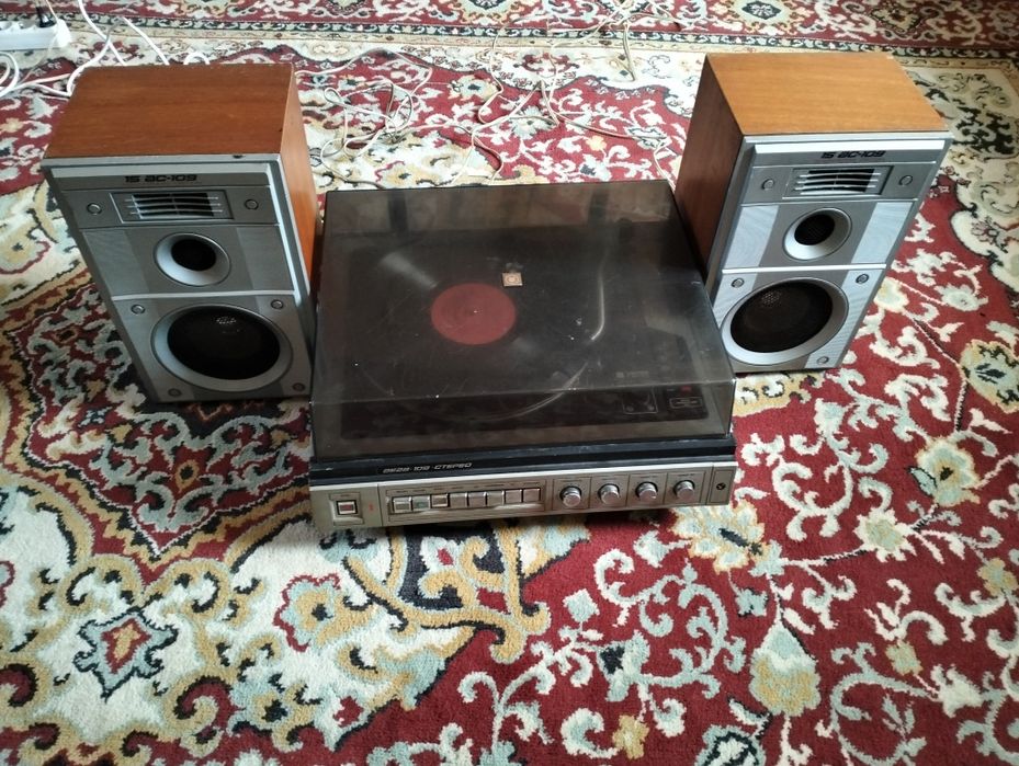 Проигрыватель виниловый Вега 109 м