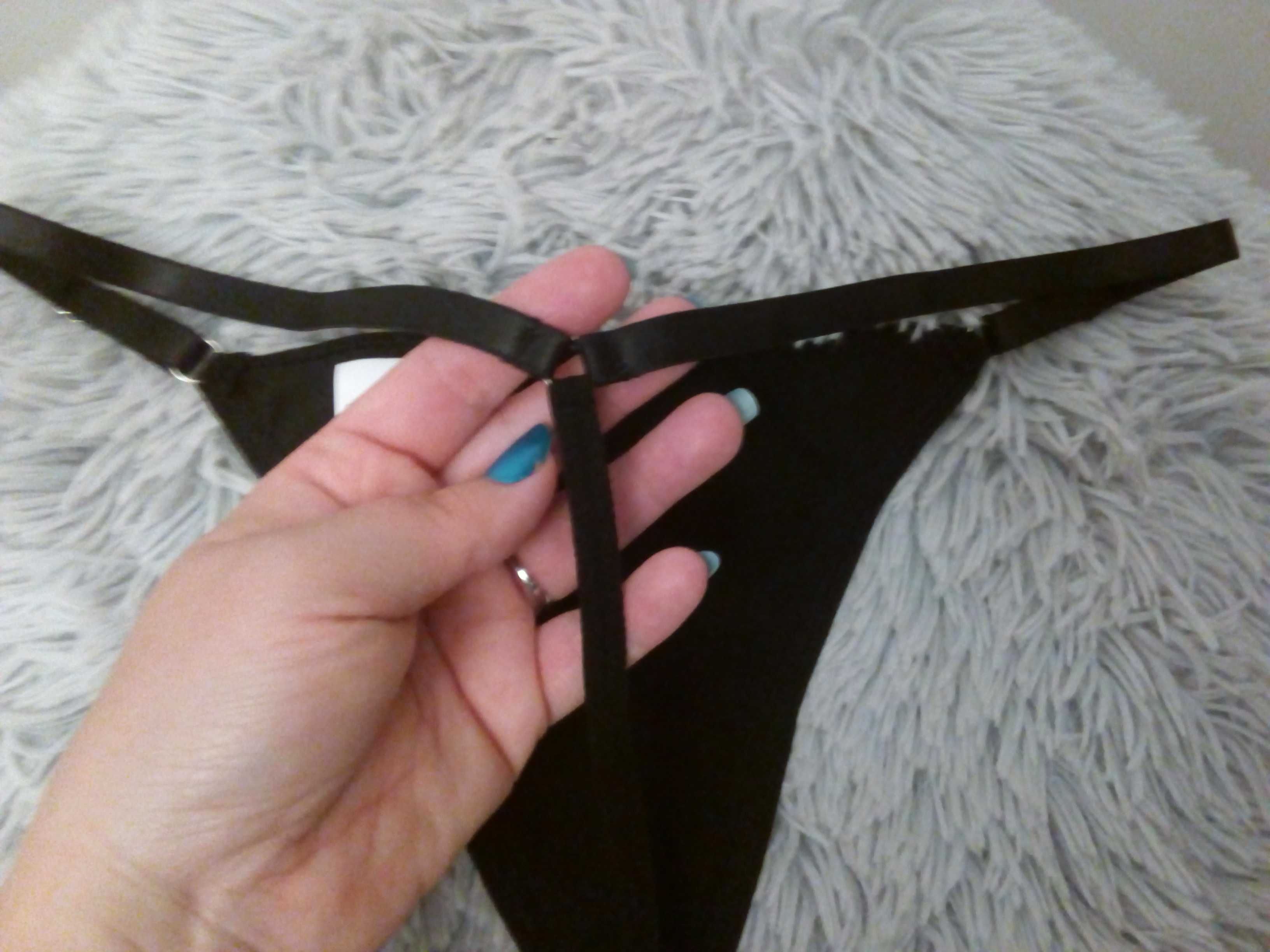 Lateksowe stringi,XL