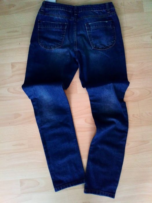 Nowe jeansy Denim 38 przetarcia oryginalne