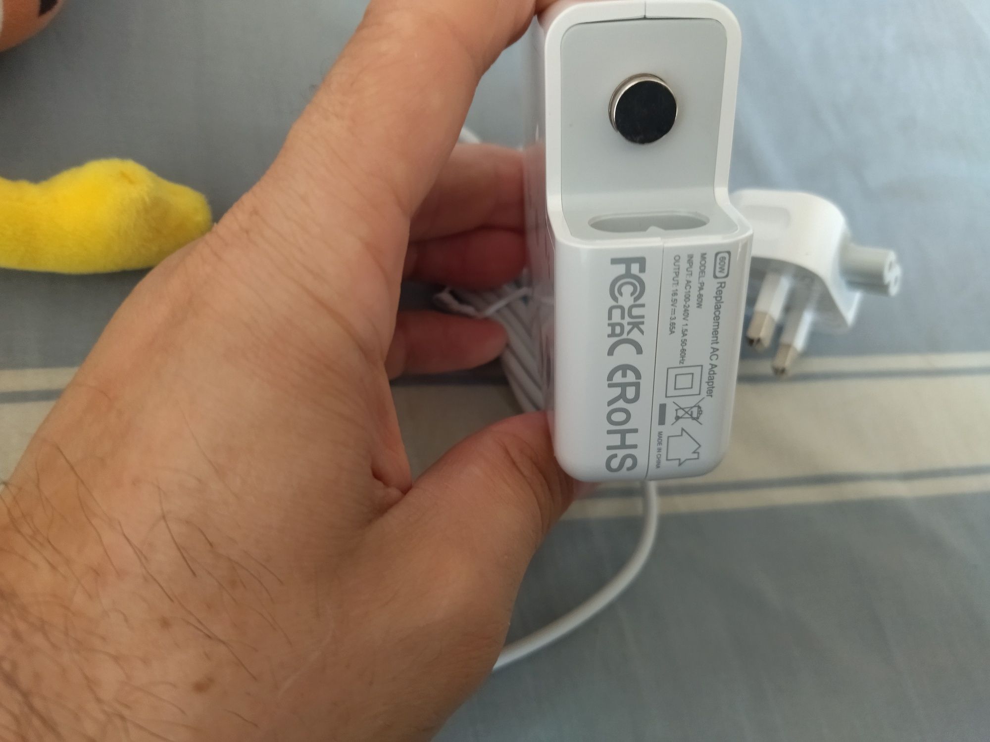 Ładowarka do MacBook Apple MagSafe.
