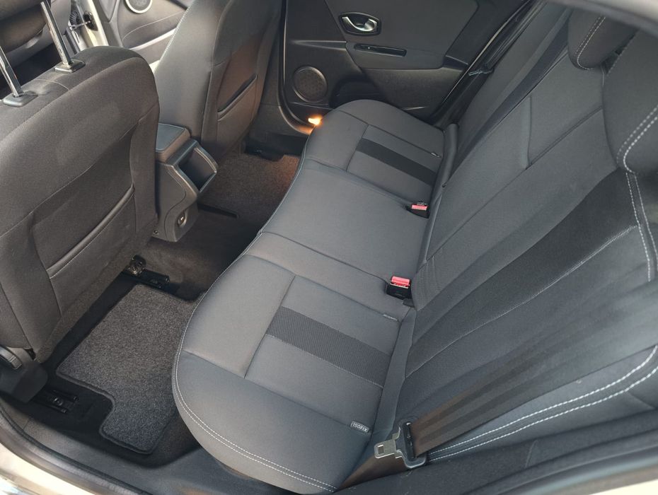 Renault Megane KOMBI 1.6B parktonik tempomat navi