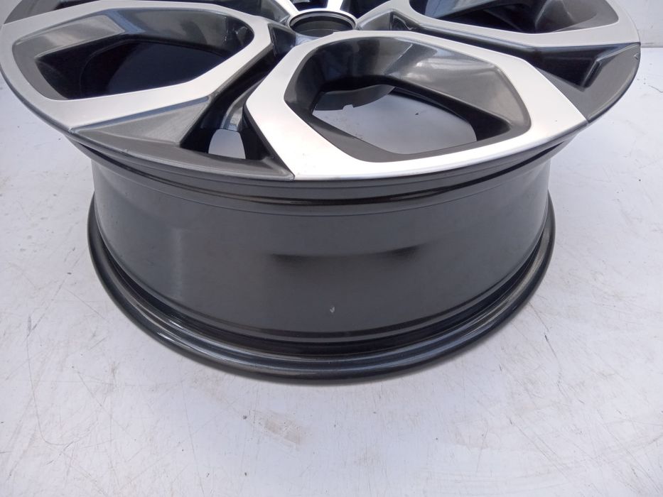 Felga aluminiowa 18 Renault Captur 2 Nowa