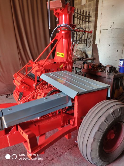 Кормозбиральні комбайни КПІ-2,4 та РОСЬ-2