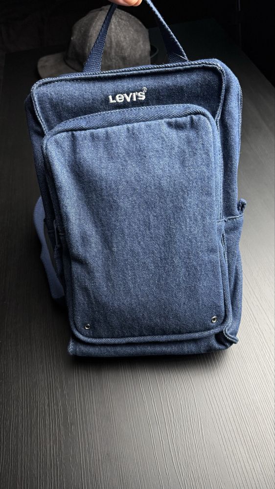 Сумка слінг месенджер Levis 100% ОРИГІНАЛ!