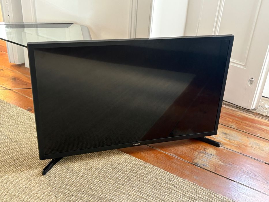 TV Samsung Smart 32” HD ready, em excelente estado