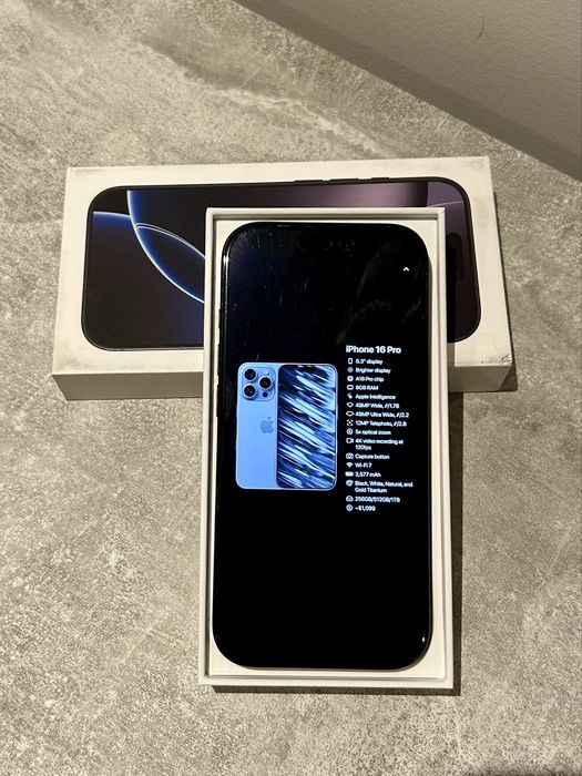 iPhone 16 pro 128GB Black Titanium