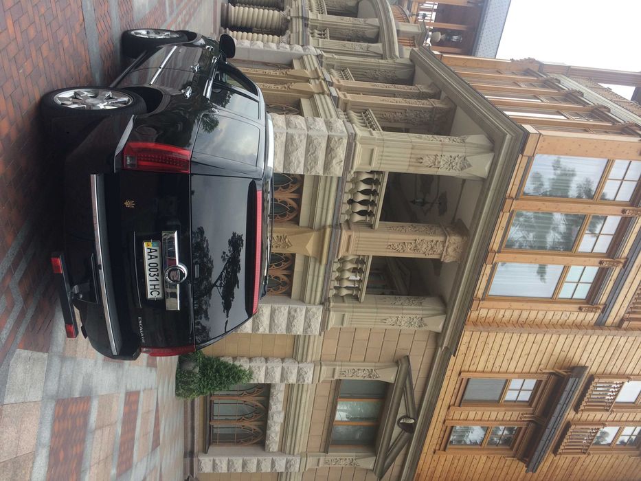 Cadillac Escalade2007 V8 6.2л,410лсГаз-Бензин куплен новым в Киеве2008