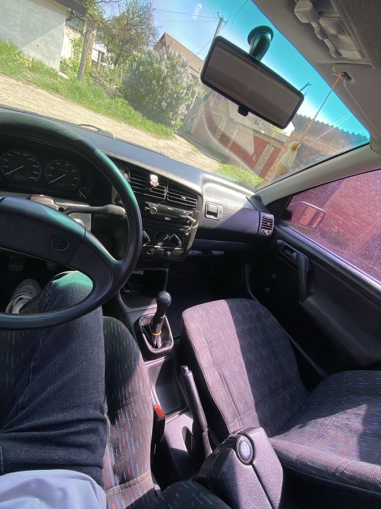 Продам GOLF 3 CL 1.4 1993
