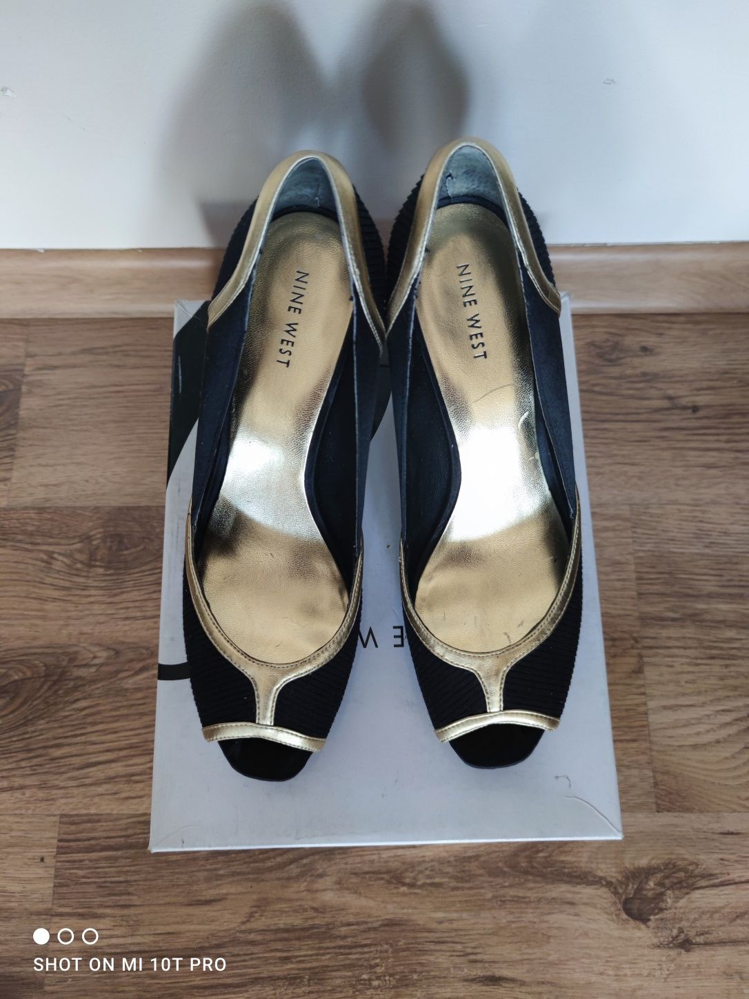 Szpilki Nine West 40 czarne złote