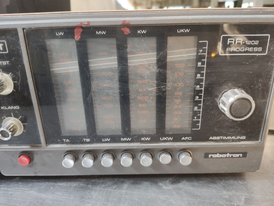 Niemieckie radio RFT Robotron RR-1202 Progress