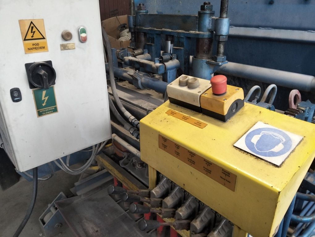 Wibroprasa krocząca mini max plus formy