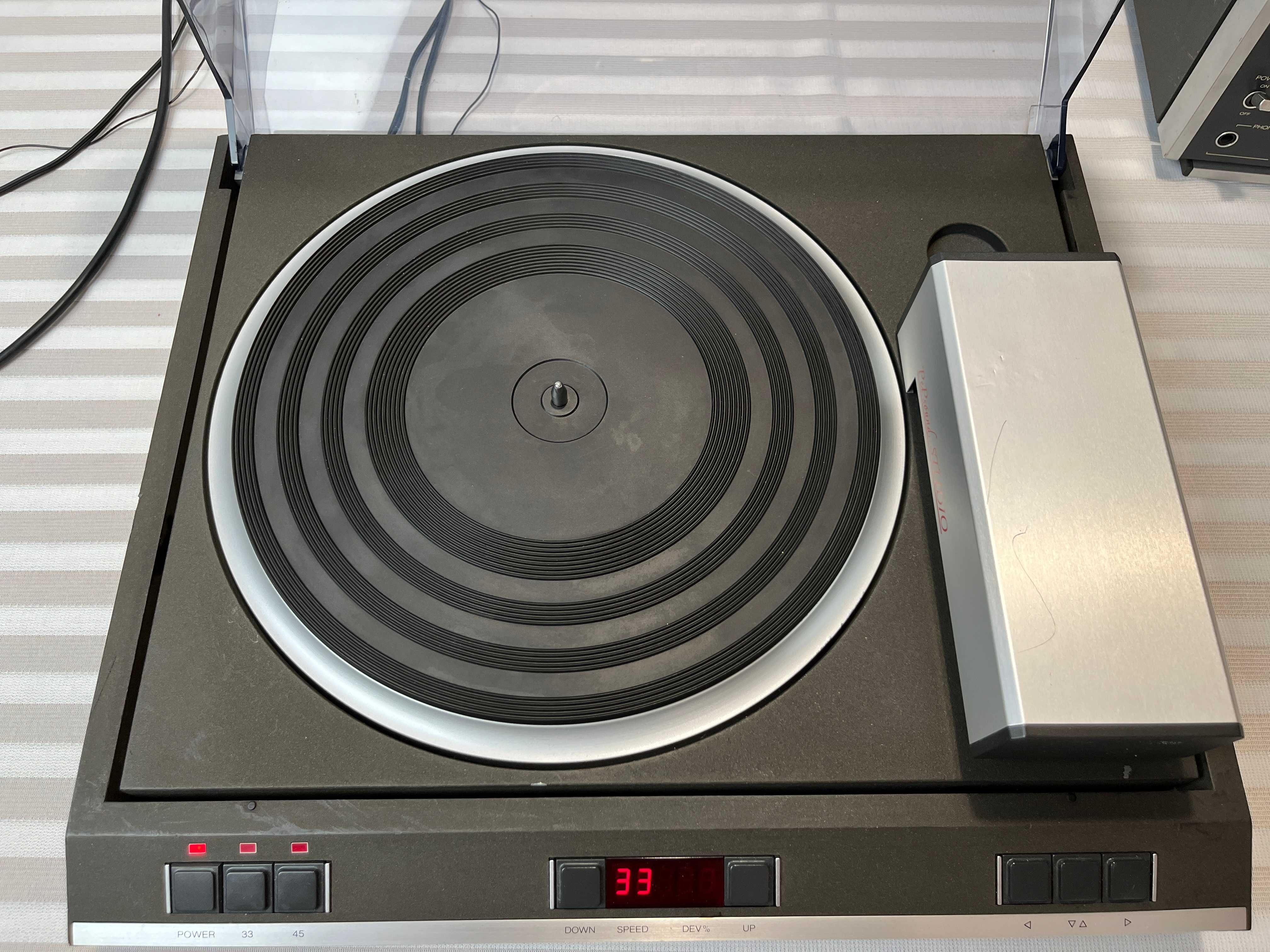 Gramofon ReVoX B791 tangencjonalny, system Technics