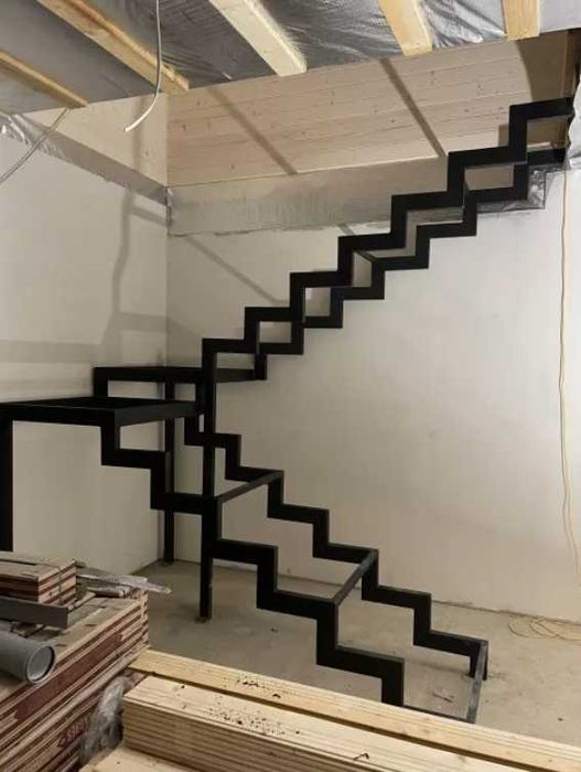Сходи з чорного металу. Замовлення. Встановлення. Обробка