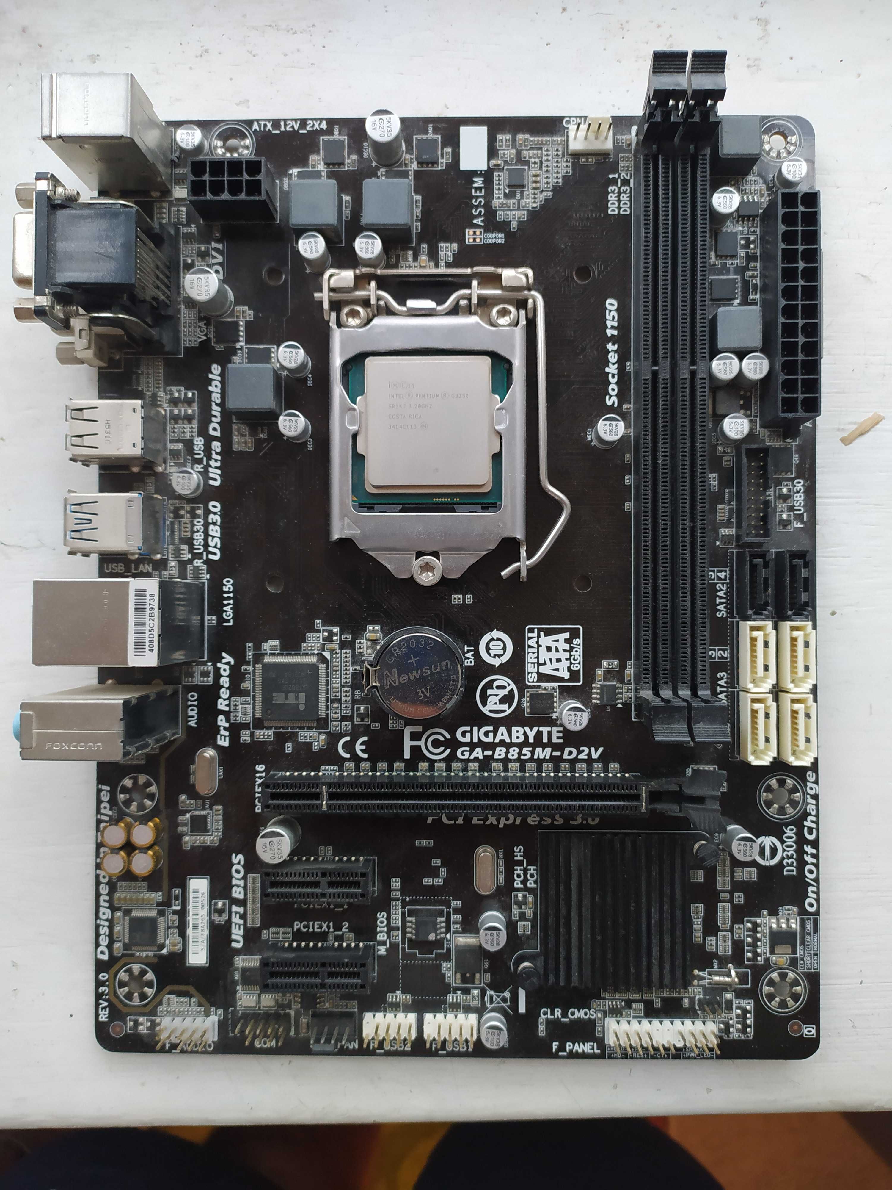 Материнская плата GigaByte GA-B85-D2V, сокет 1150