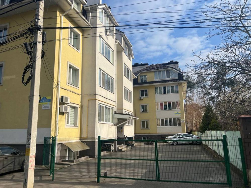 Продам 1 к кв квартиру з ремонтом. Центральний парк