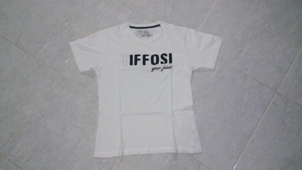 T-shirt Tiffosi - 13 / 14 anos