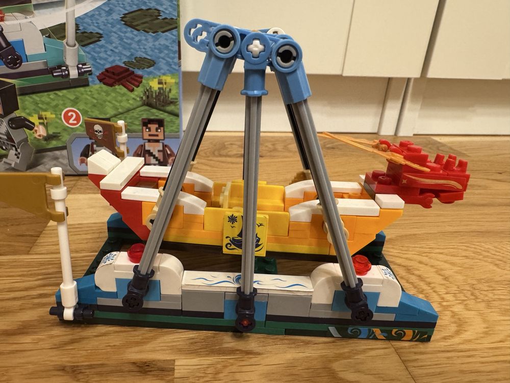 Klocki 818 My World 335 el Minecraft Lunapark 2